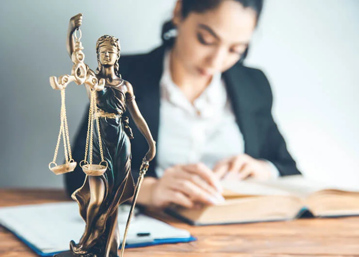 What Are the Legal Options If You’re Injured in a Car Wreck?