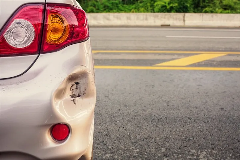 Parking Lot Accidents: Maneuvering Safely in Confined Spaces